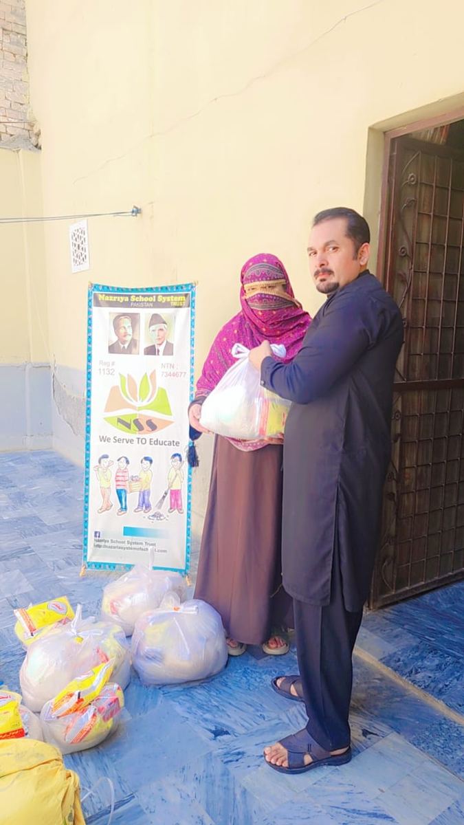 Disaster relief donation distribution by Nazriya School System 6