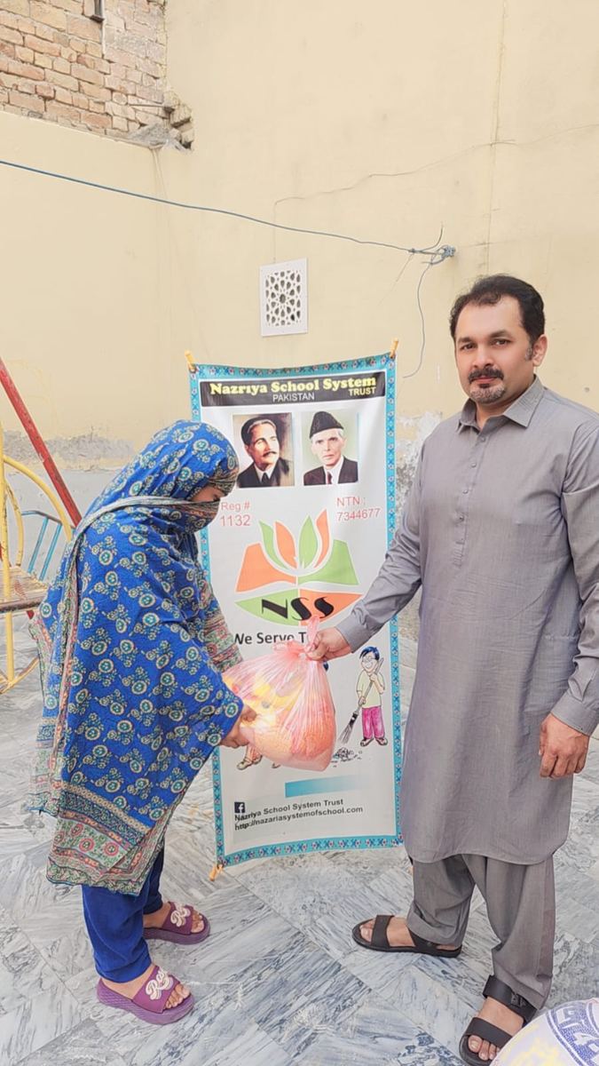 Disaster relief donation distribution by Nazriya School System 43
